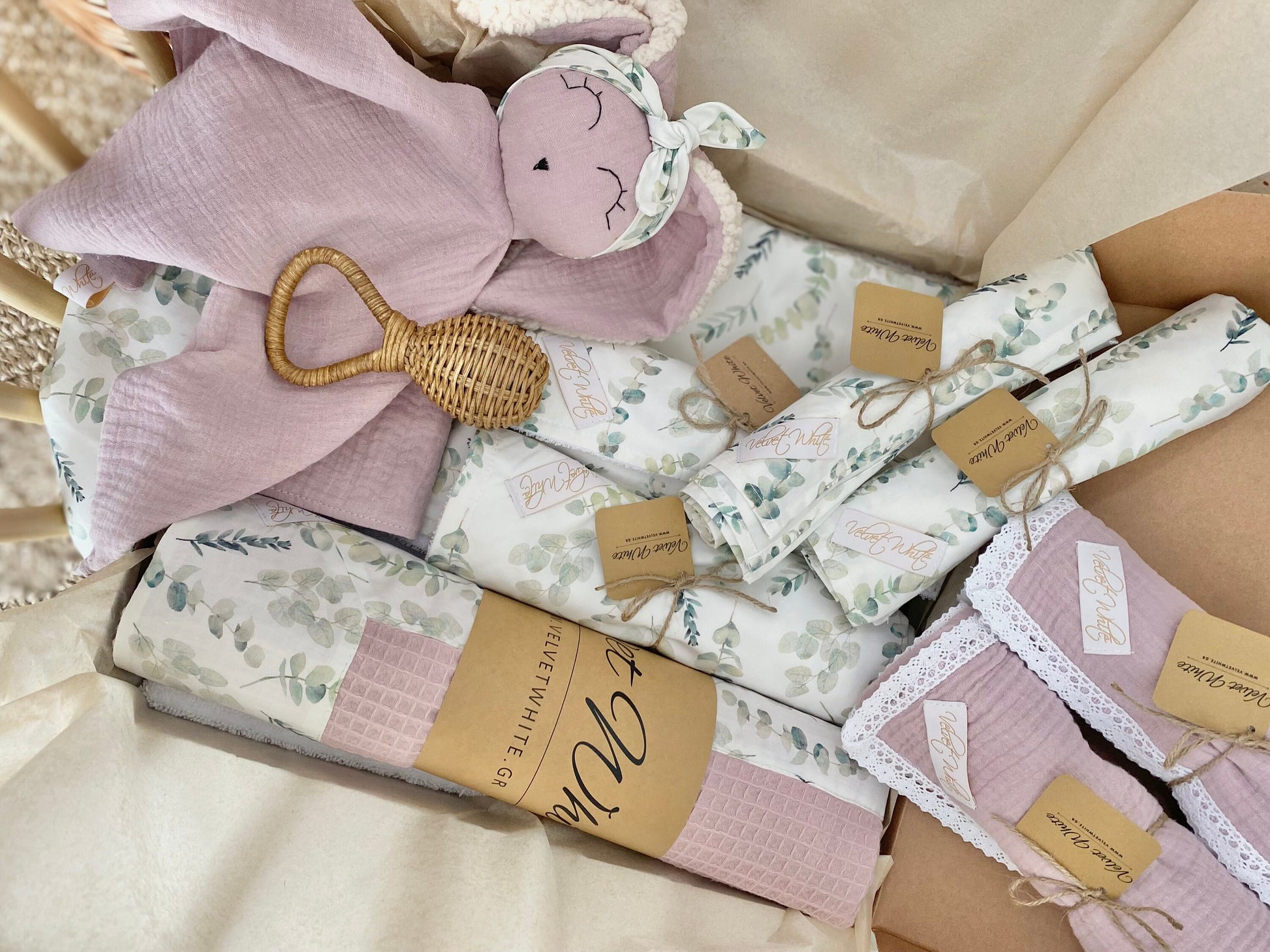 Baby box Pink Eucalyptus leaves, maternity hospital essentials, packed eco-friendly,Baby Shower Gift,Gift for new parent, Christmas gift