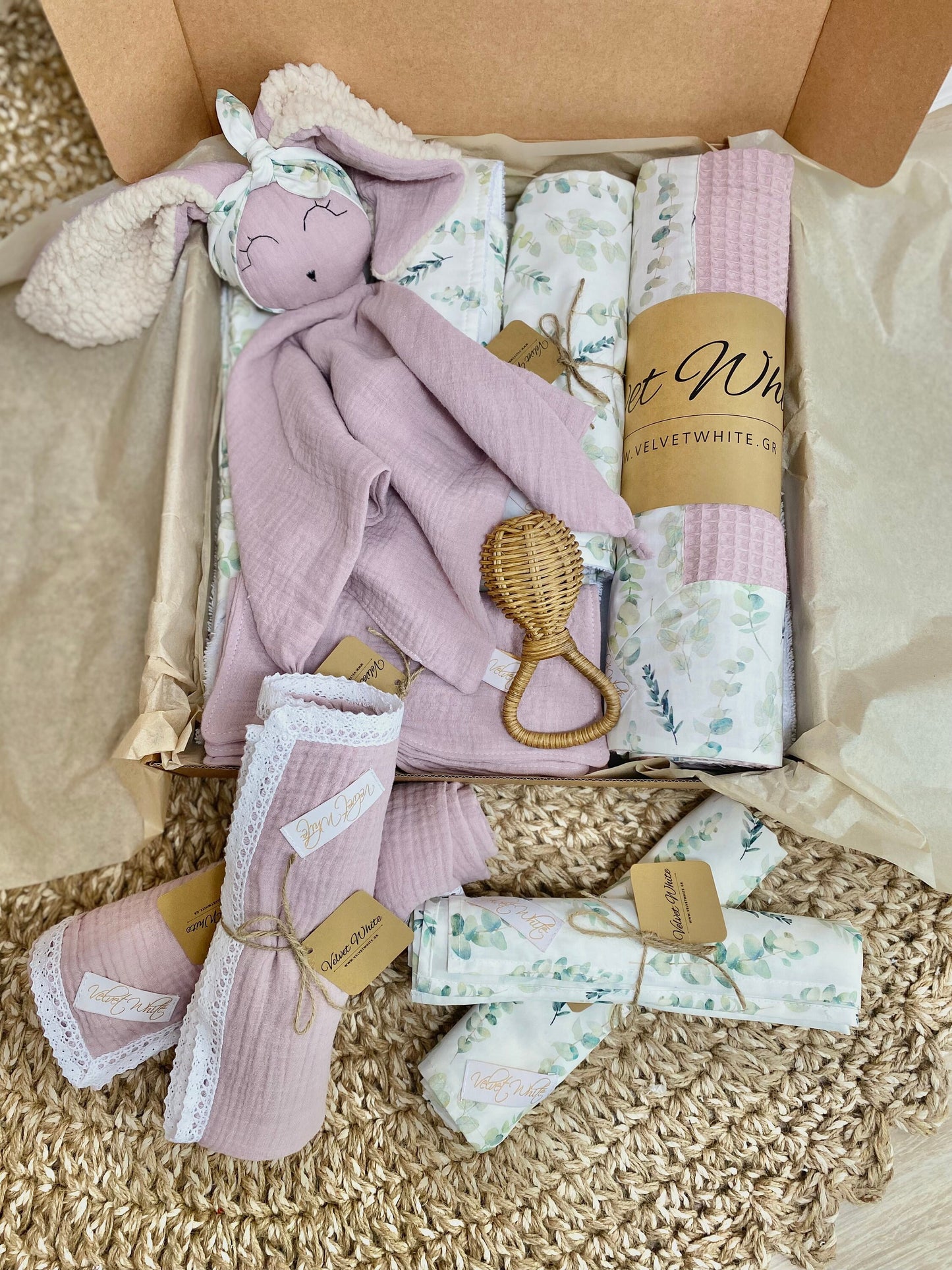 Baby box Pink Eucalyptus leaves, maternity hospital essentials, packed eco-friendly,Baby Shower Gift,Gift for new parent, Christmas gift